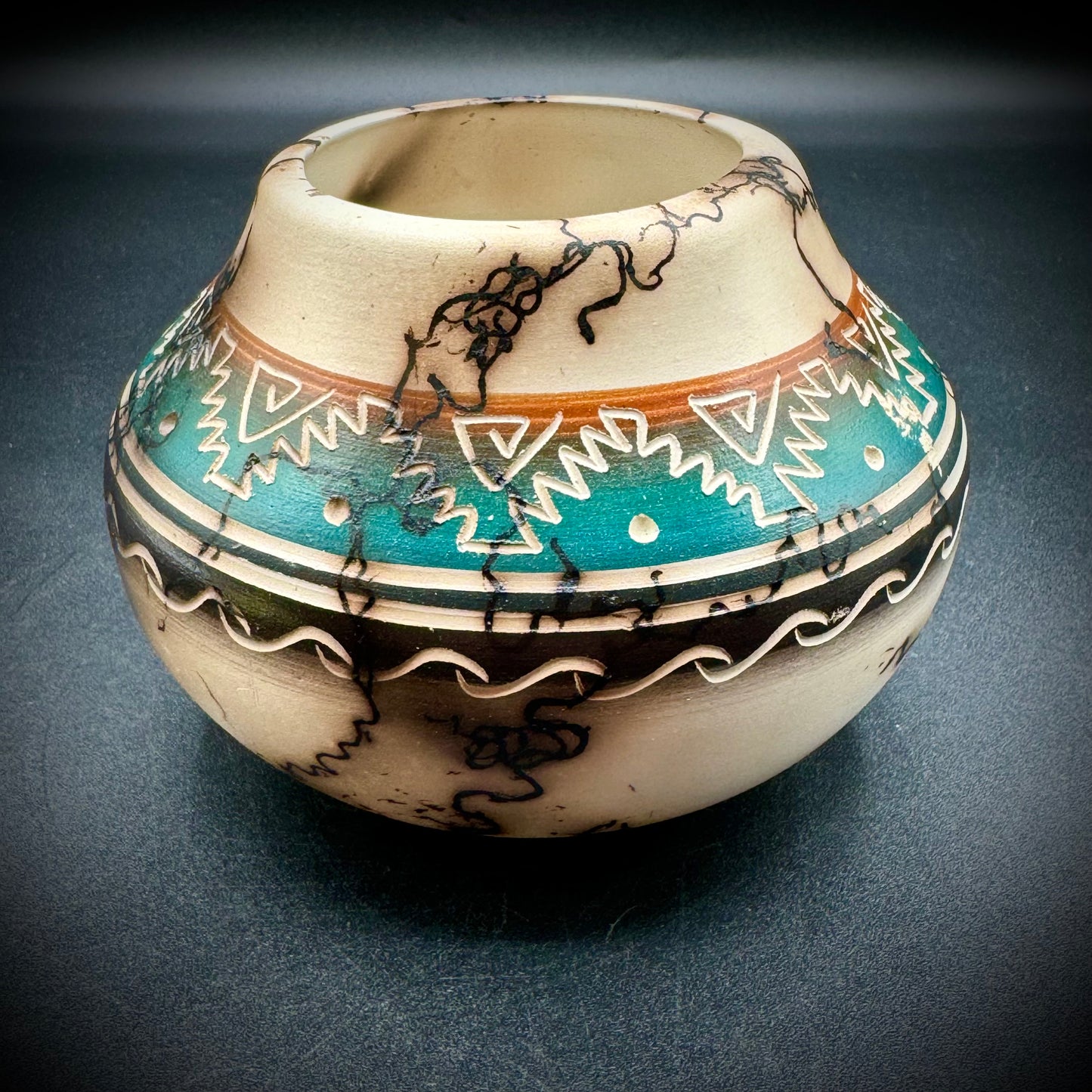 Navajo Indian Hand Etched & Painted Horse Hair Pottery