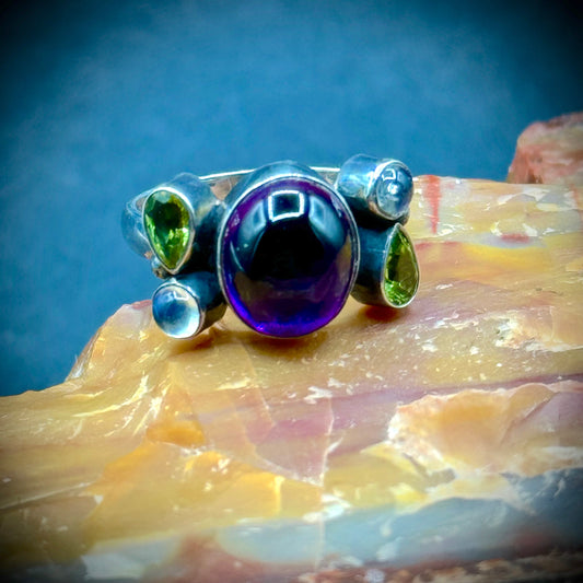Sterling Silver Ring with Cabochon Amethyst Accented with Moonstones & Peridots