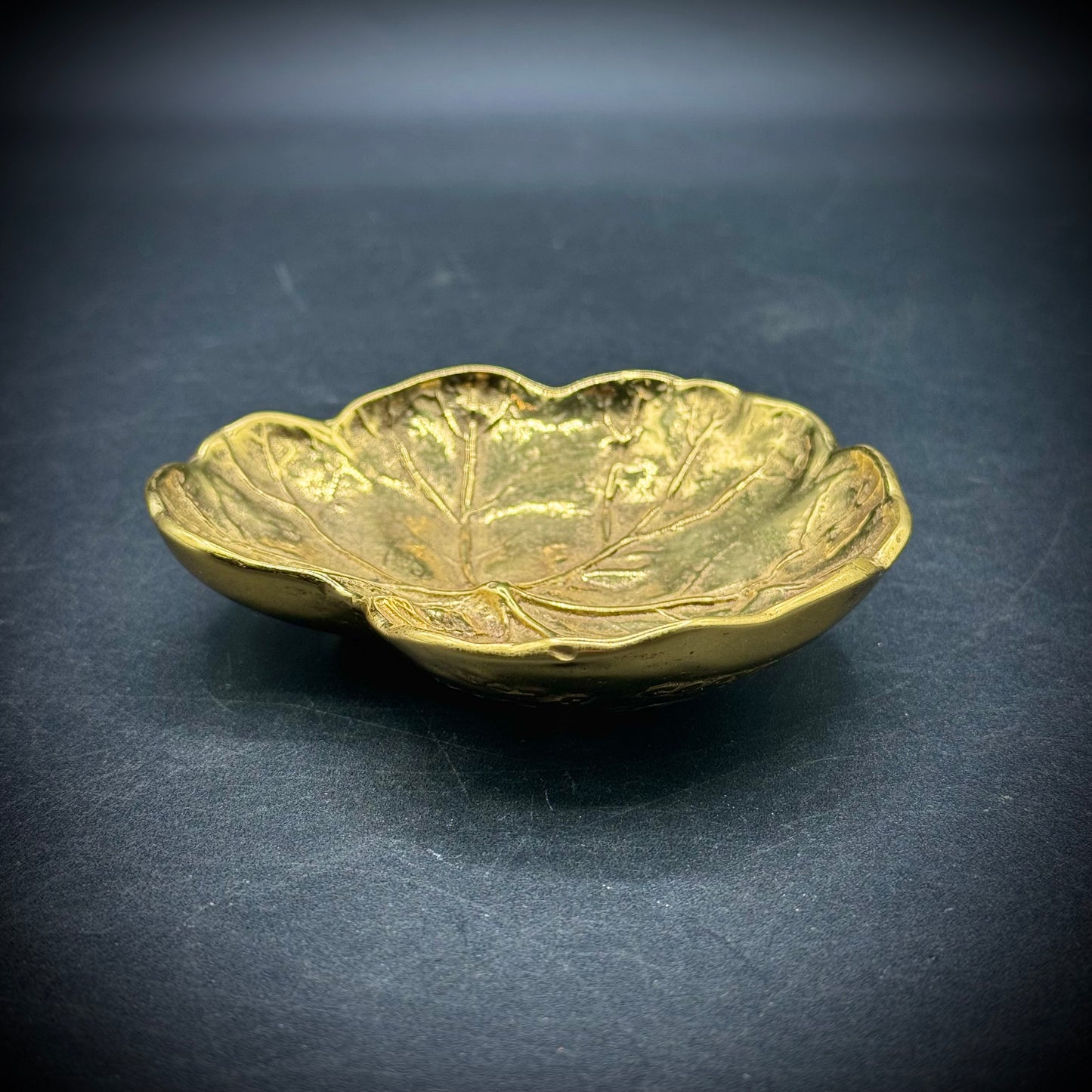 Heavy Solid Brass Virginia Metal Crafters Vintage 1948 Geranium Leaf Dish