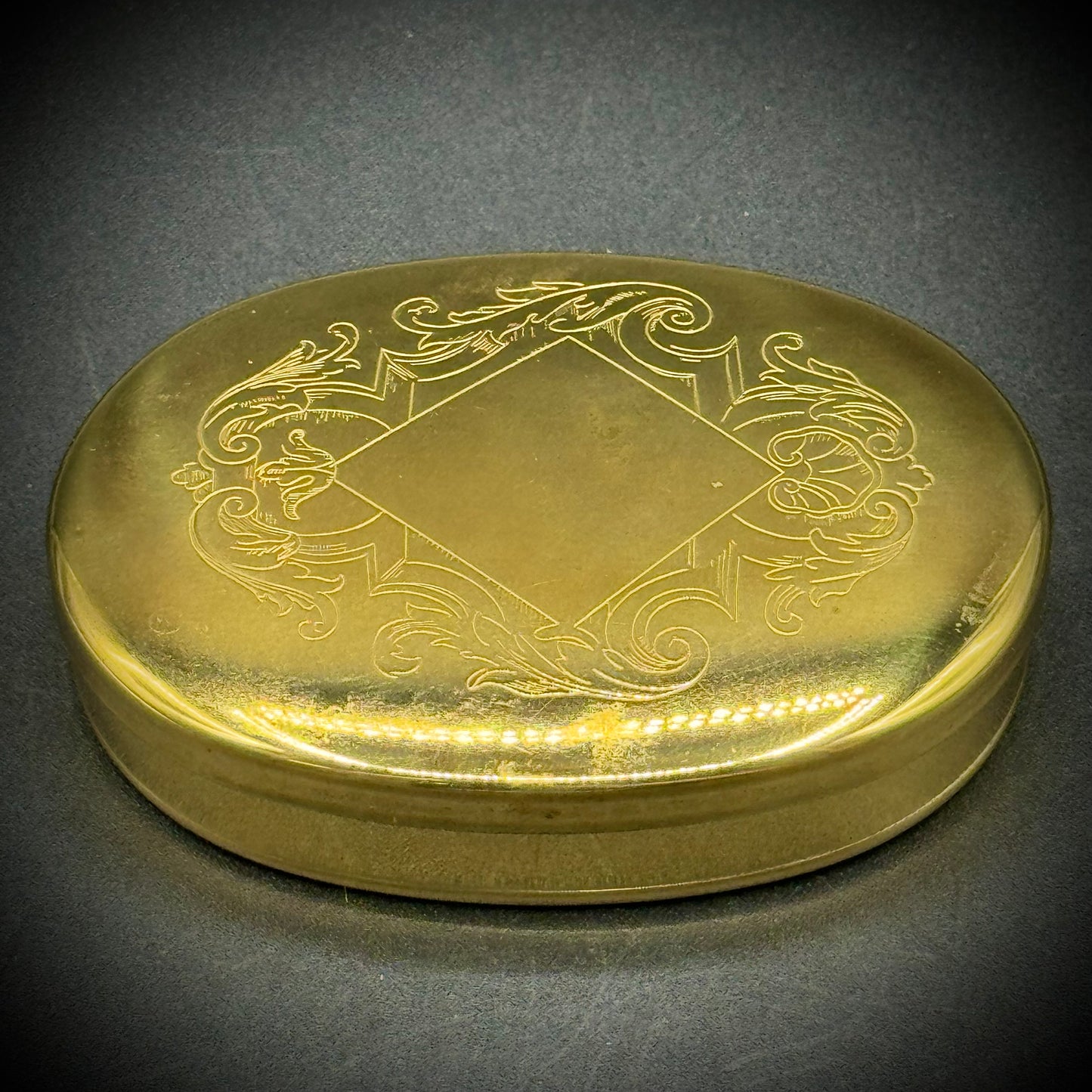 Vintage Virginia Metal Crafters Brass Williamsburg Lidded Box