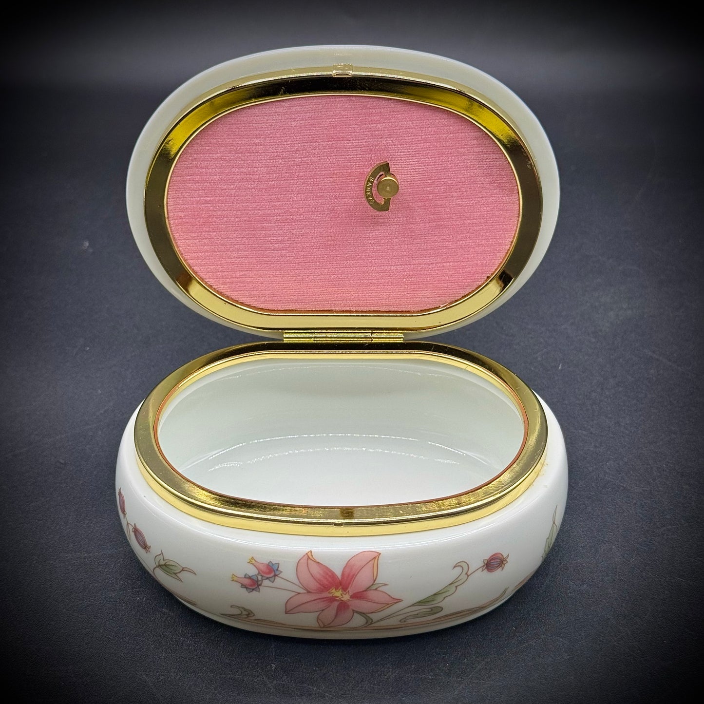 Vintage Andrea by Sedak Porcelain Trinket Box -- Plays "Memory" from “Cats"