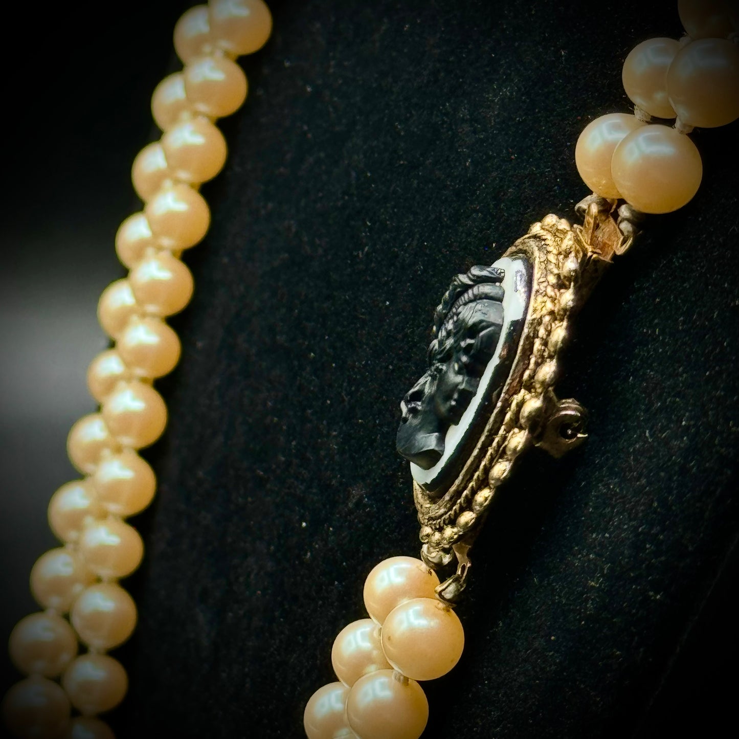 Vintage Double Strand Pearl Necklace with Detachable Cameo Clasp