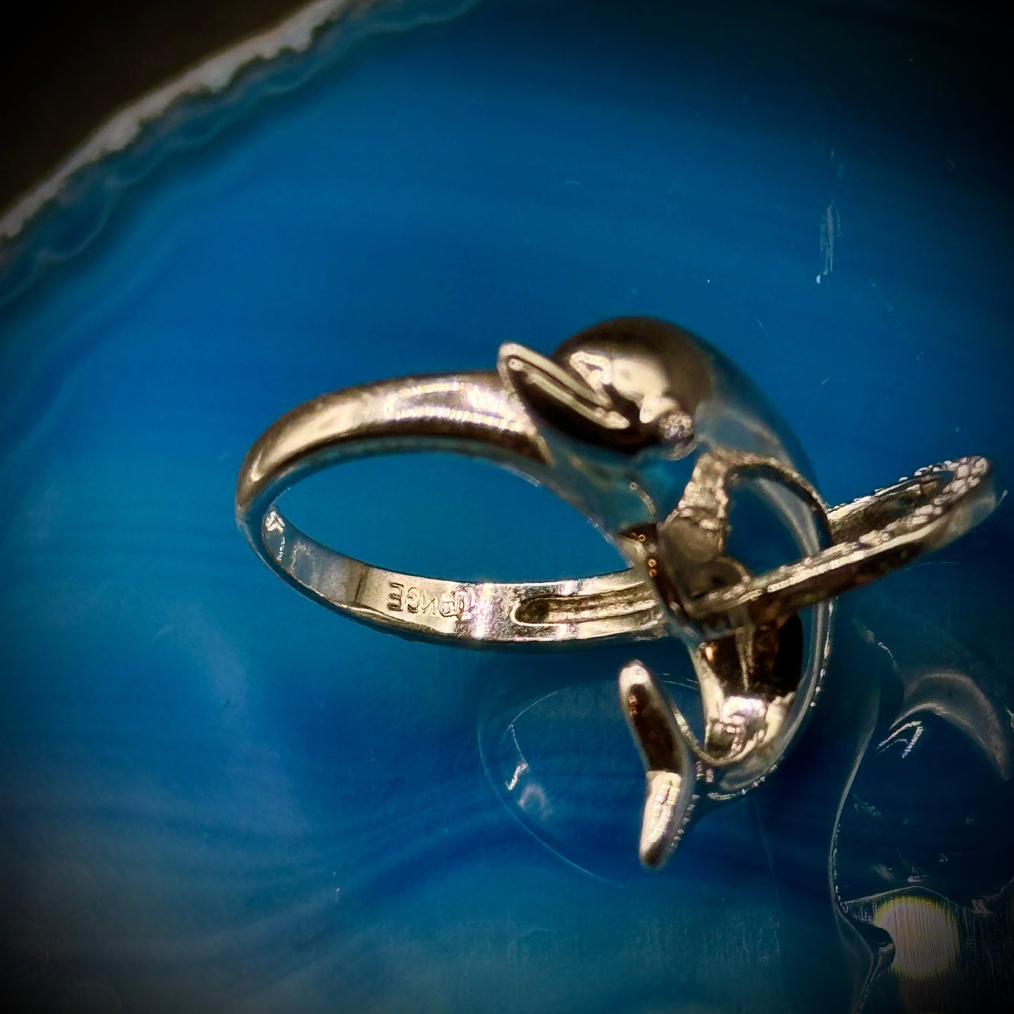 Dolphin Ring with Small Crystals 18KGE