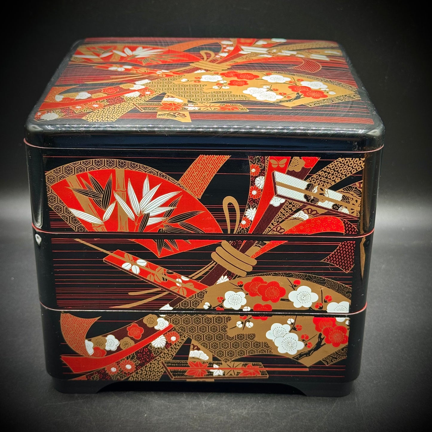 Vintage Yamanaka Japan Lacquerware 3-Tier Treasure Box