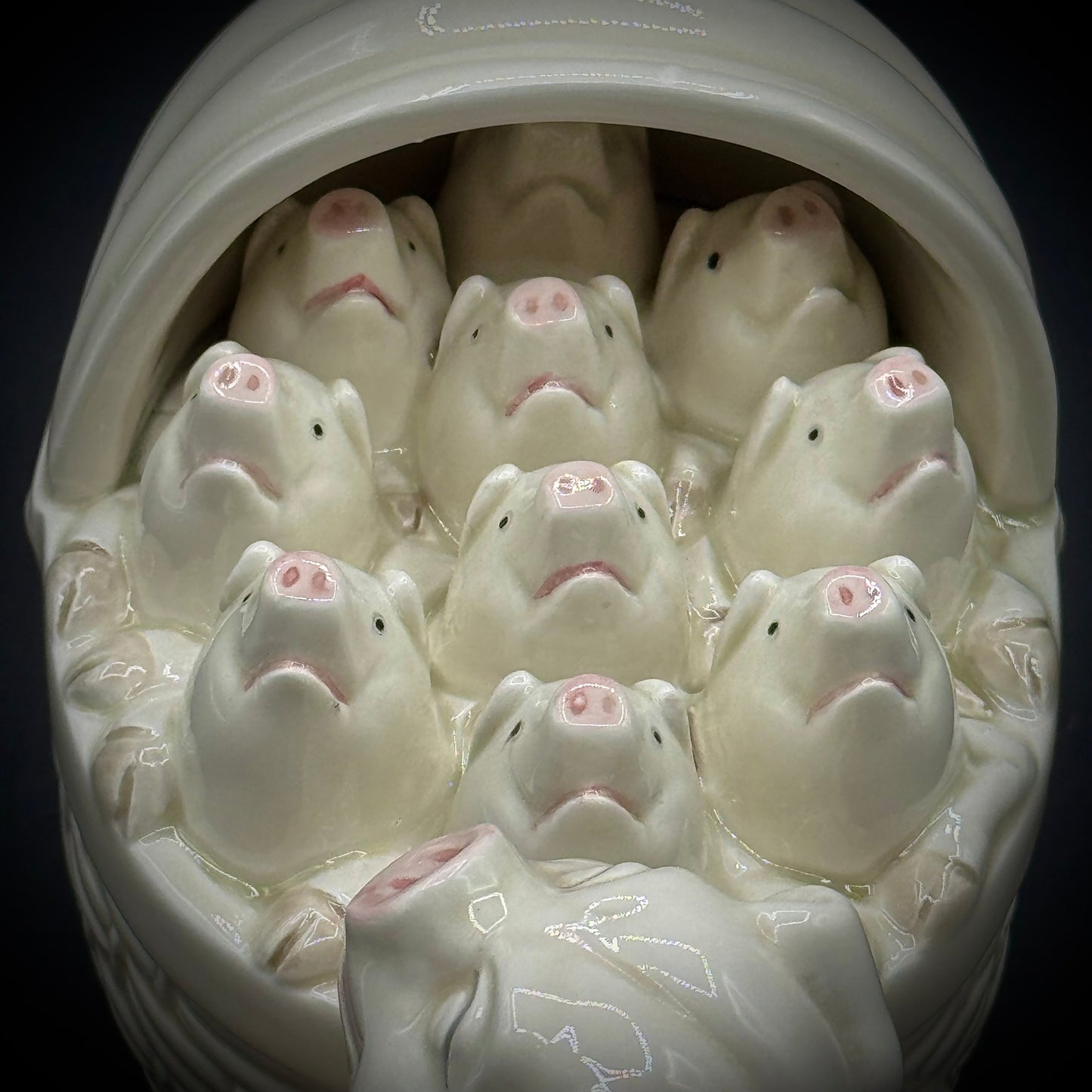 Vintage Fitz & Floyd 1985 Adorable Mommy Pig & Piglets Lidded Box