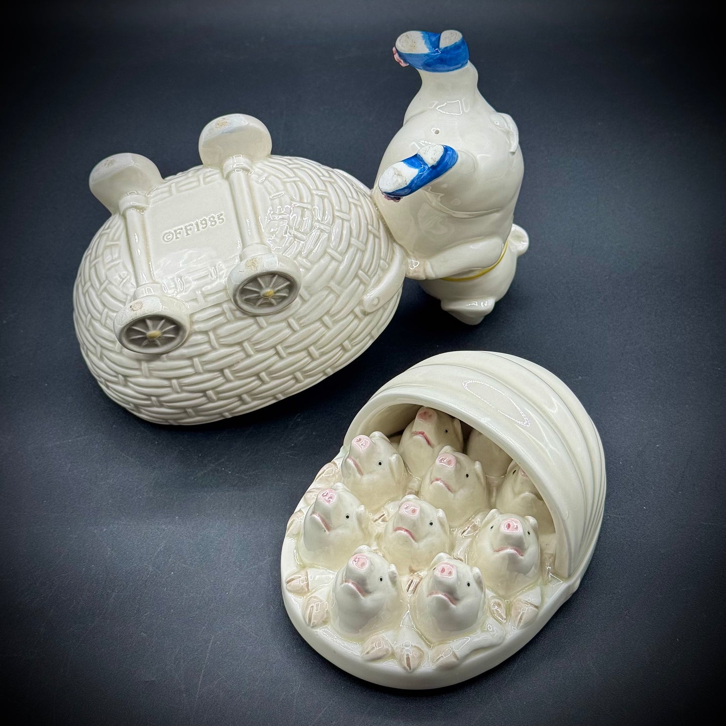 Vintage Fitz & Floyd 1985 Adorable Mommy Pig & Piglets Lidded Box