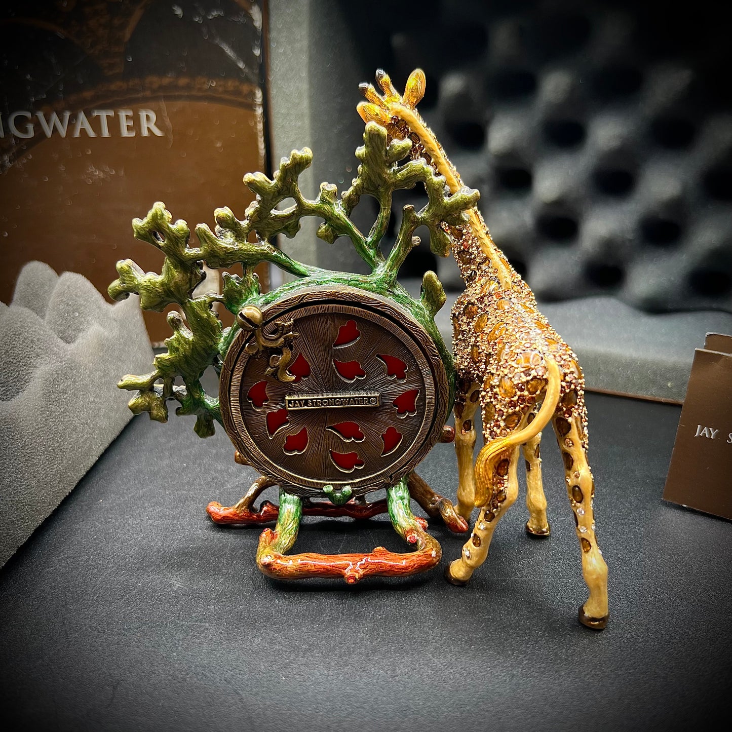 Jay Strongwater Jungle Collection “Liam” Giraffe Frame/Figurine