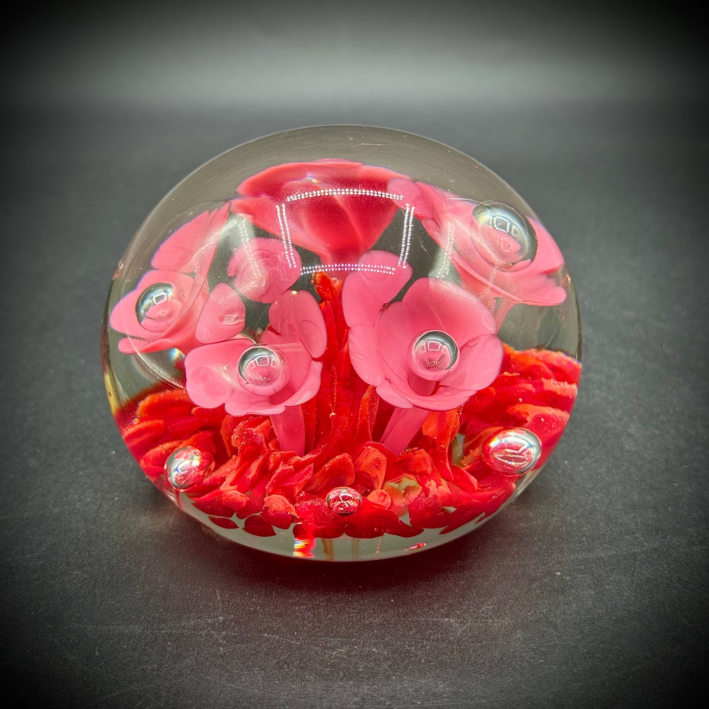 Vintage 1974 Maude & Bob St. Clair Large Flower Motif Paperweight