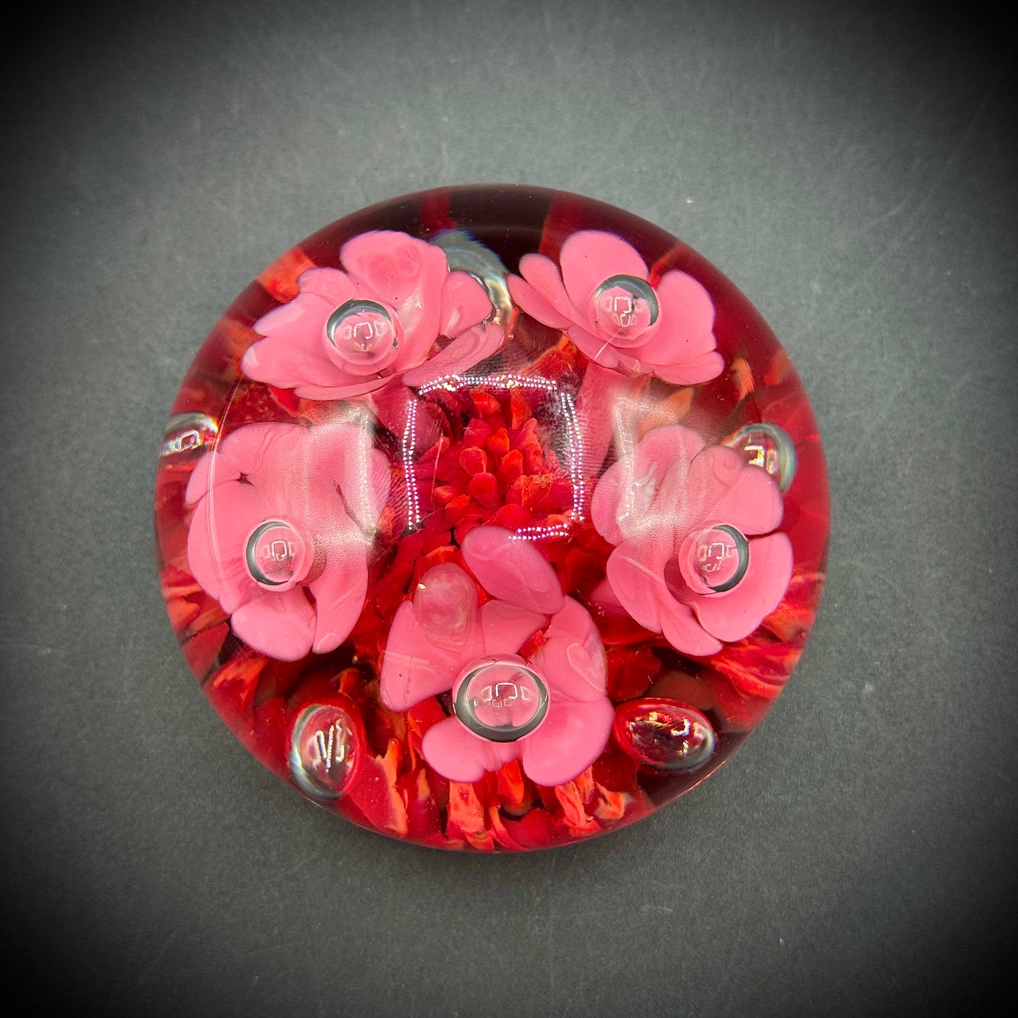 Vintage 1974 Maude & Bob St. Clair Large Flower Motif Paperweight