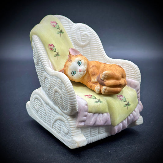 Vintage 1982 Mann Japan Cat in Chair Music Box Plays “Memory"