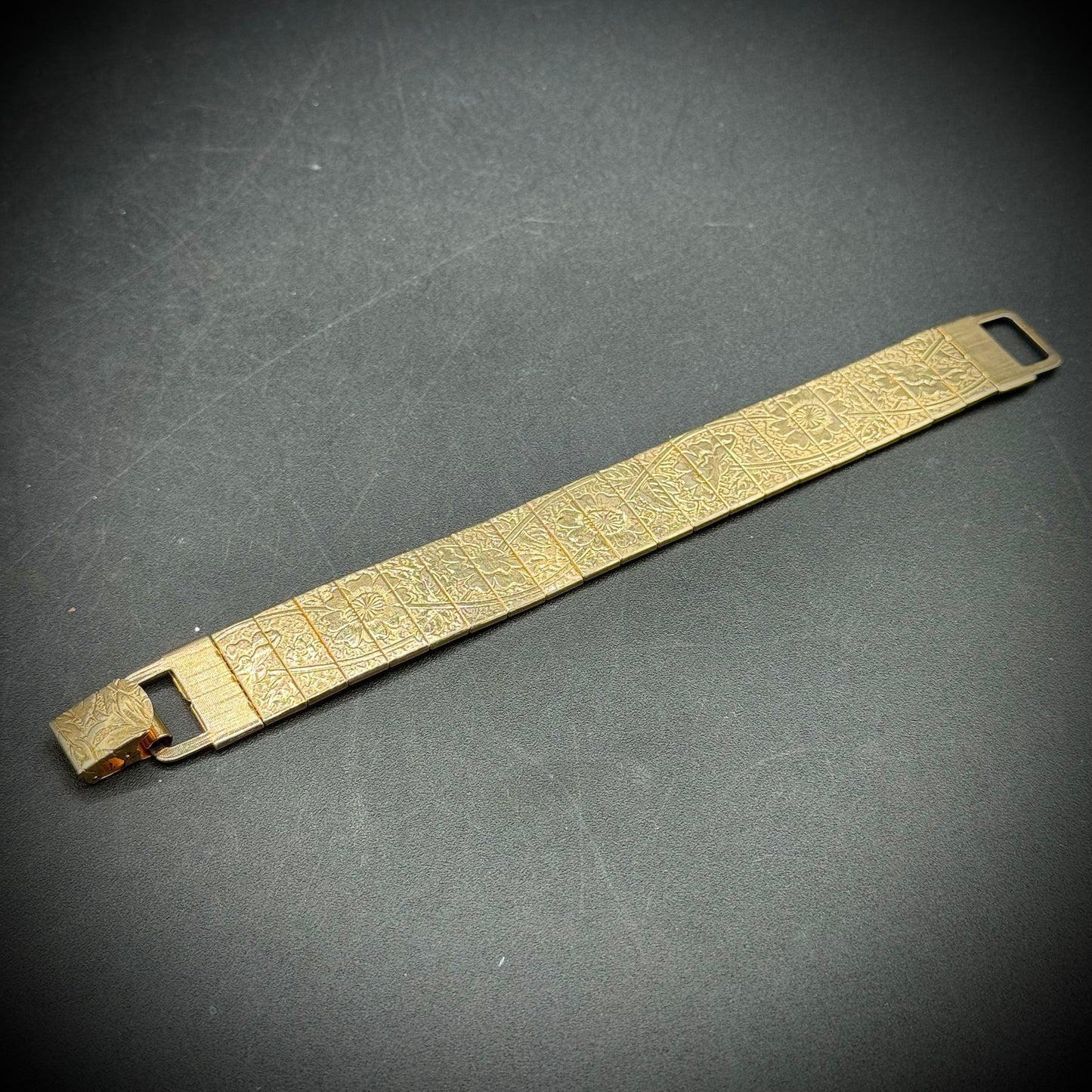 Vintage Sarah Coventry Etched Bracelet