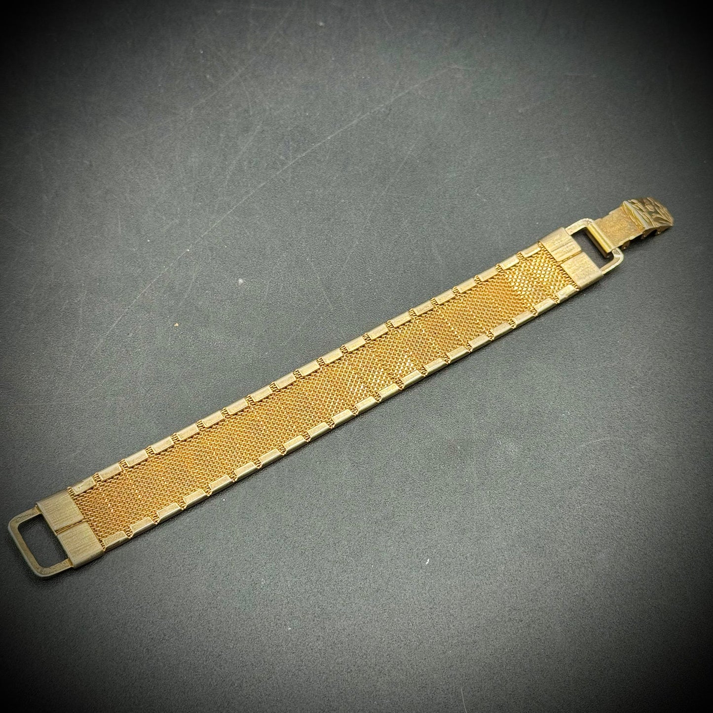 Vintage Sarah Coventry Etched Bracelet