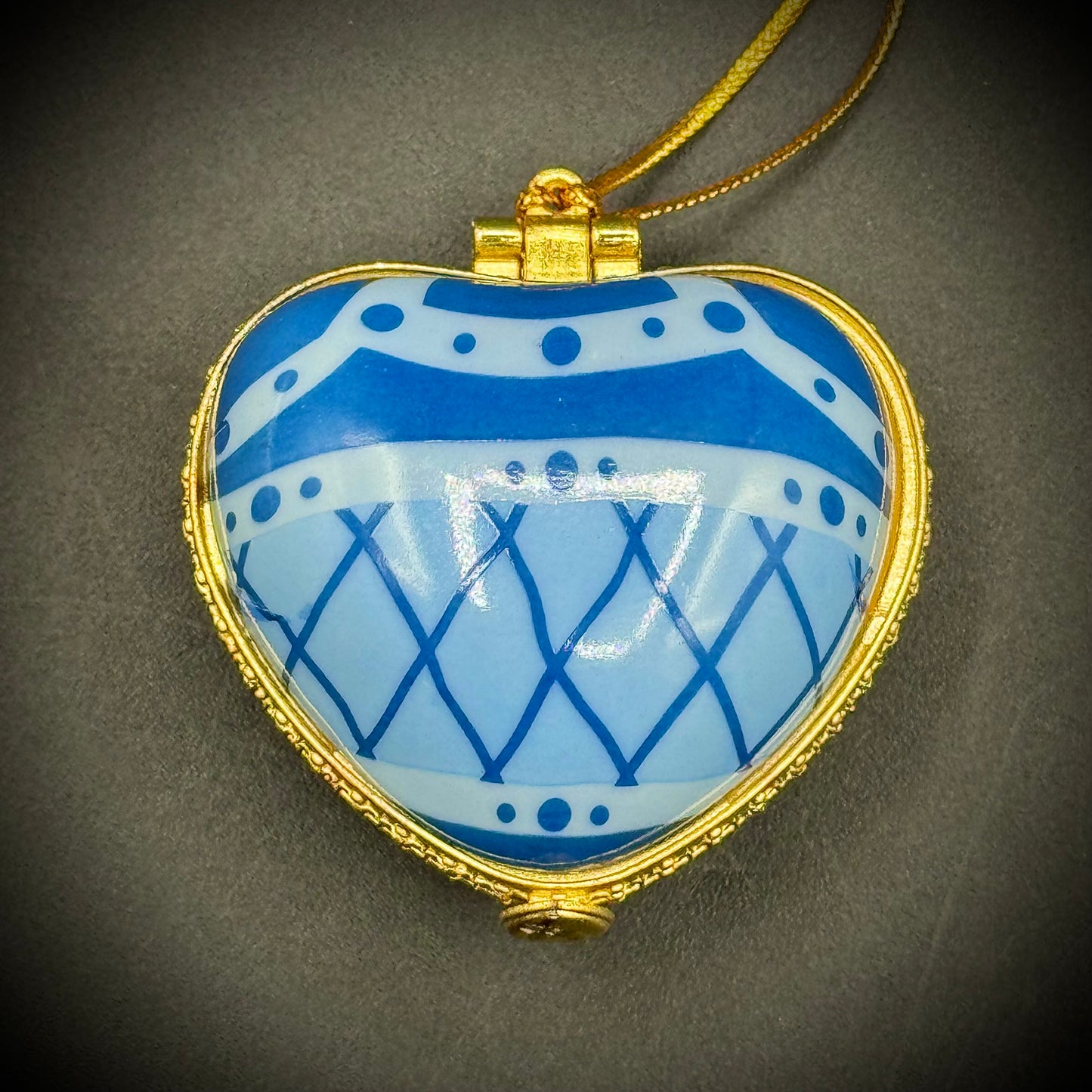 Designer Valerie Parr Hill Hanging Heart Trinket Box with Secret Message