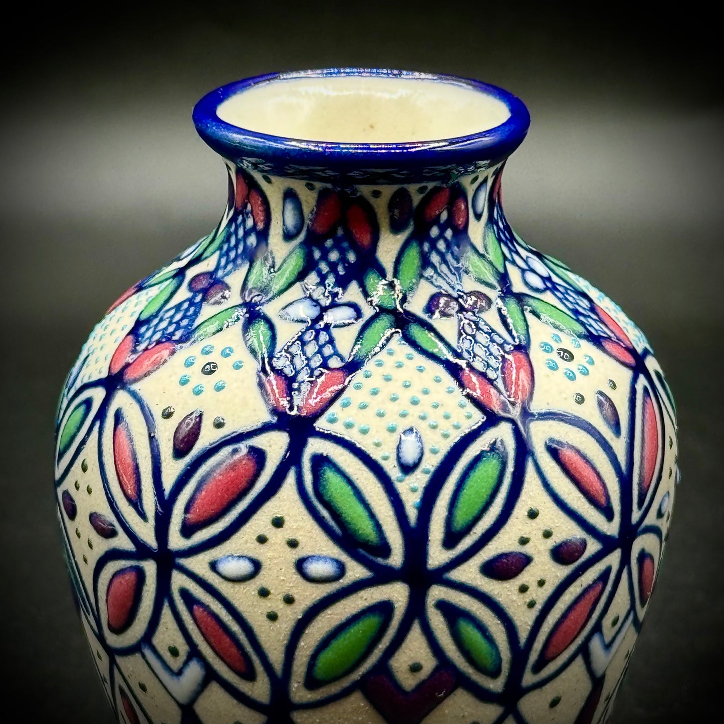 Fine Mexican Pottery Vase Artist Javier Servin Signed