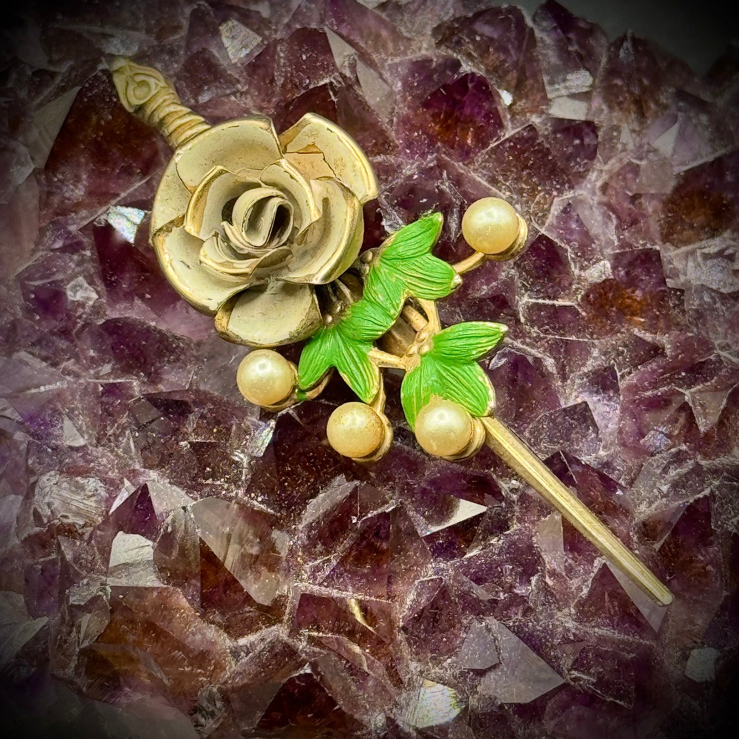 Vintage Brooch with Faux Pearls