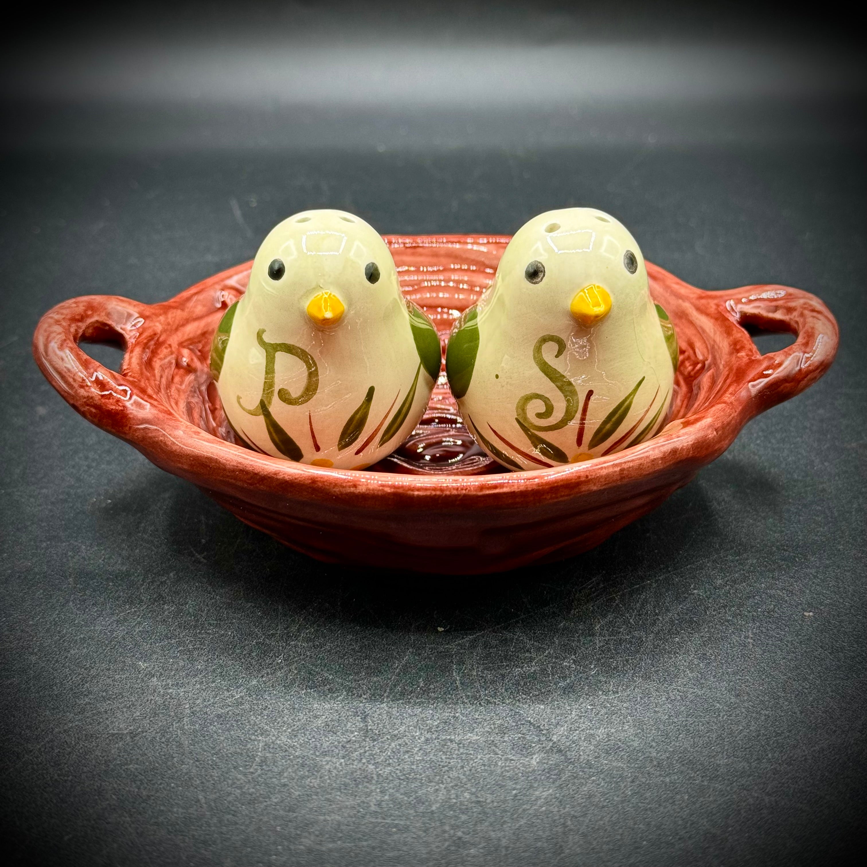 Temptations Salt & Pepper Birds in Nest Picker Road Boutique