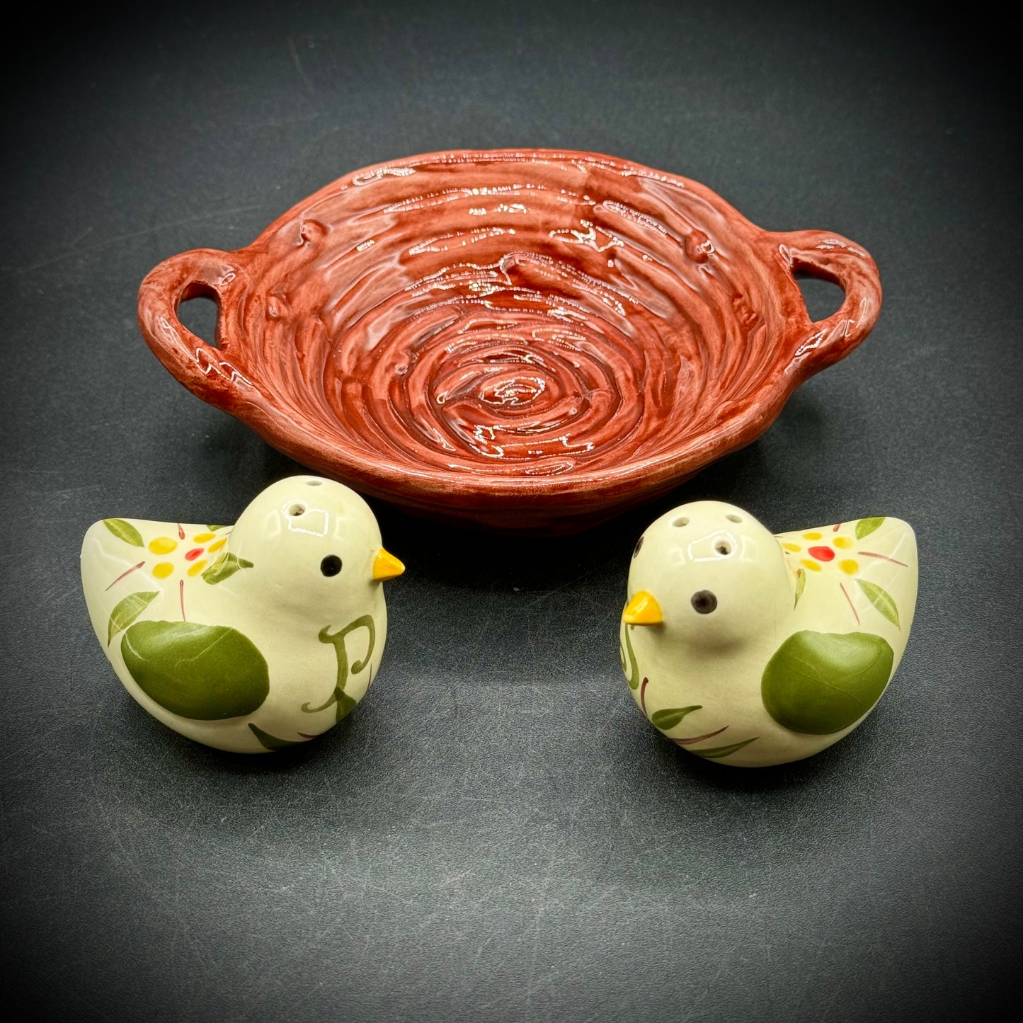 Temptations Salt & Pepper Birds in Nest Picker Road Boutique