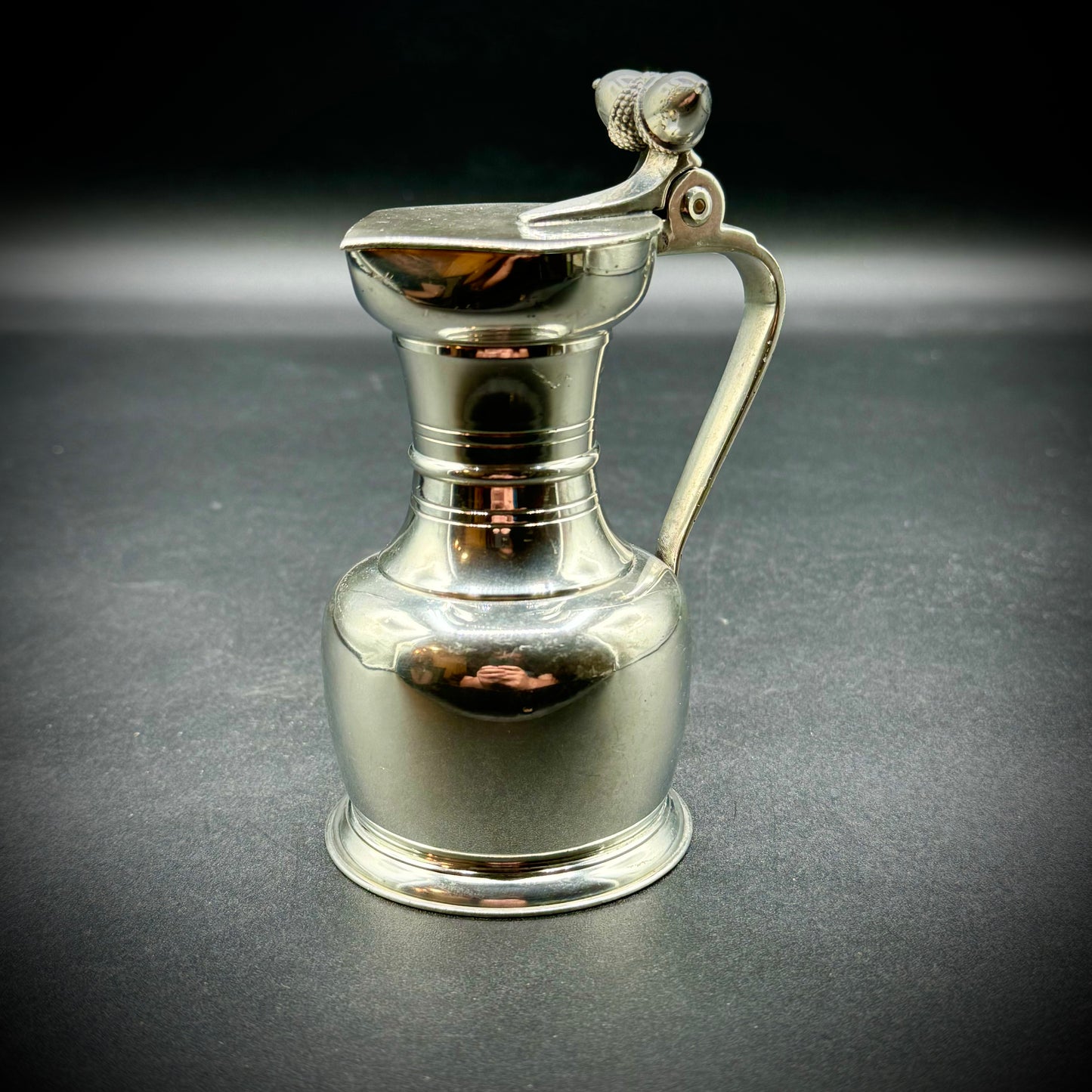 Royal Holland KMD Lidded Pewter Pitcher/Flagon