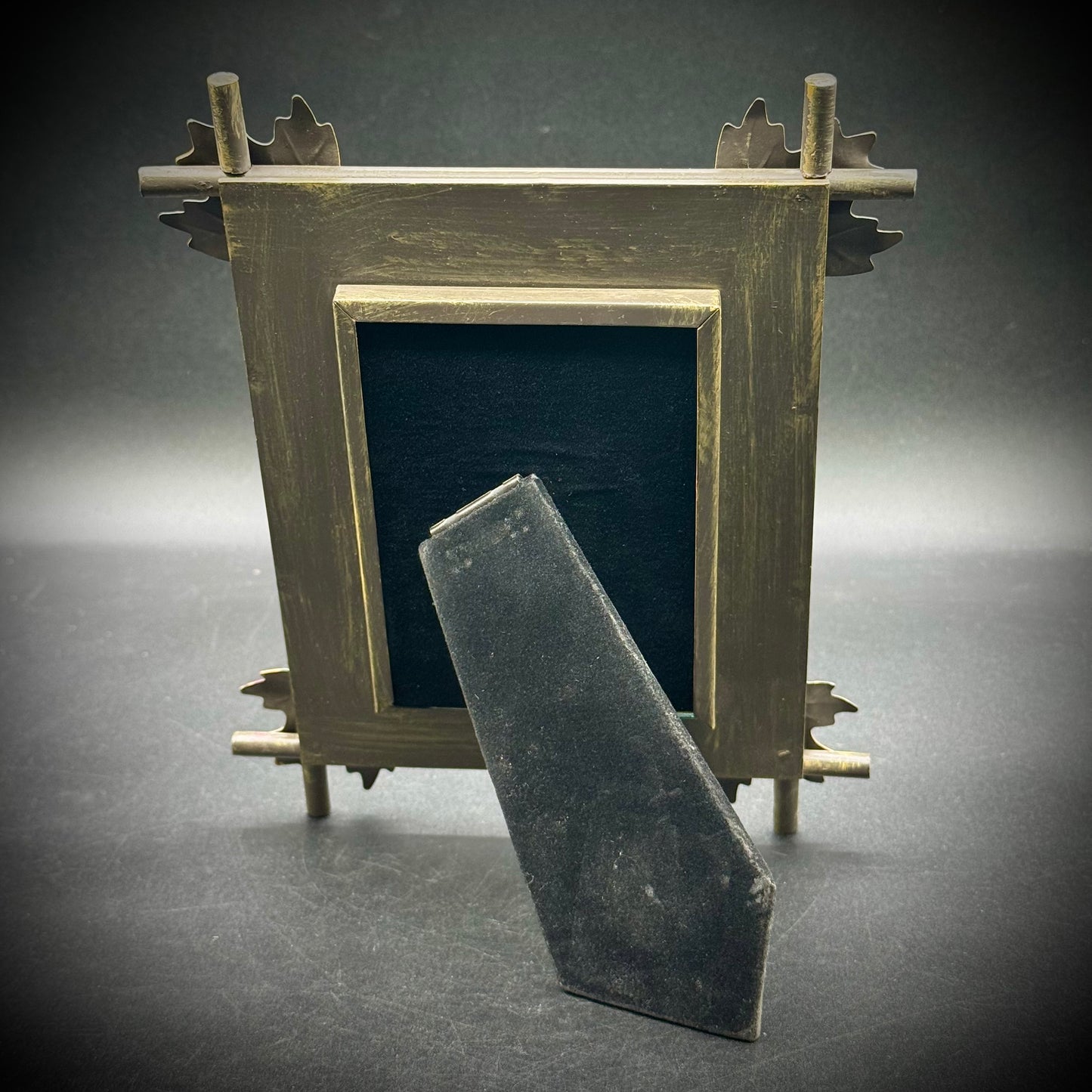 Arts & Crafts Style Leaves Frame with Vintage Print