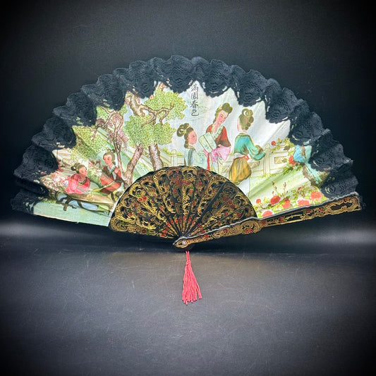 Vintage Fan with Traditional Japanese Motif