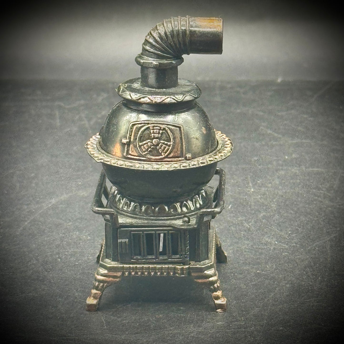 Vintage Metal Pencil Sharpener #07 - Pot Belly Stove