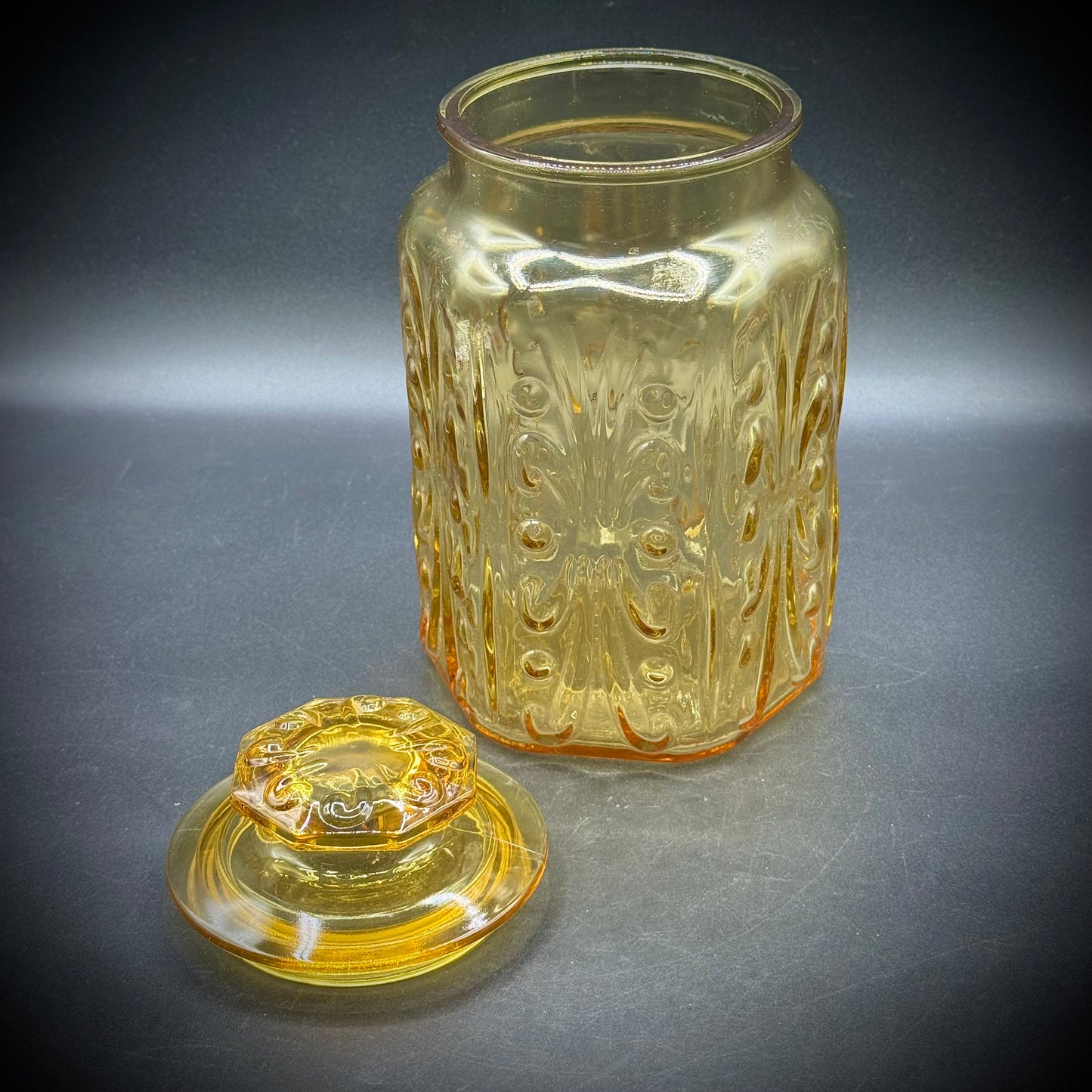 Vintage L.E. Smith Atterburg Amber Lidded Canister
