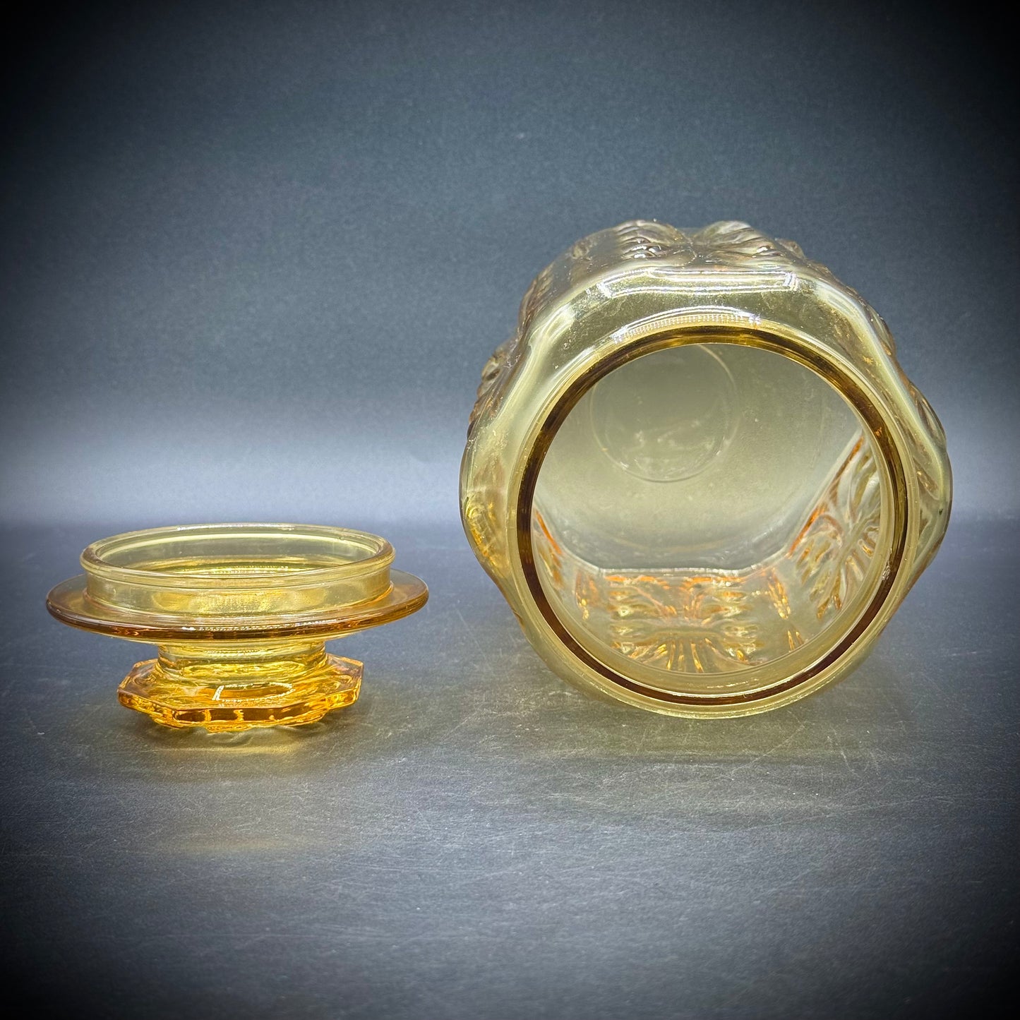 Vintage L.E. Smith Atterburg Amber Lidded Canister