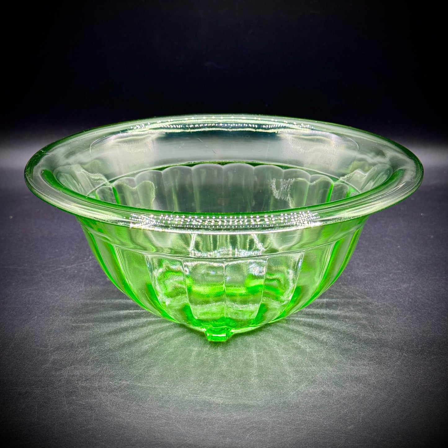 Vintage 1920s Hazel Atlas Uranium Glass Bowl