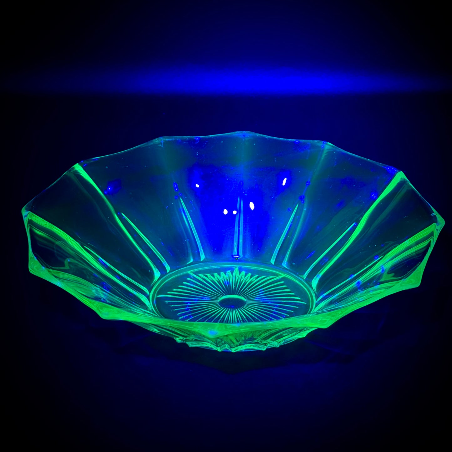 Vintage Uranium Glass Fancy Scalloped Edge Bowl