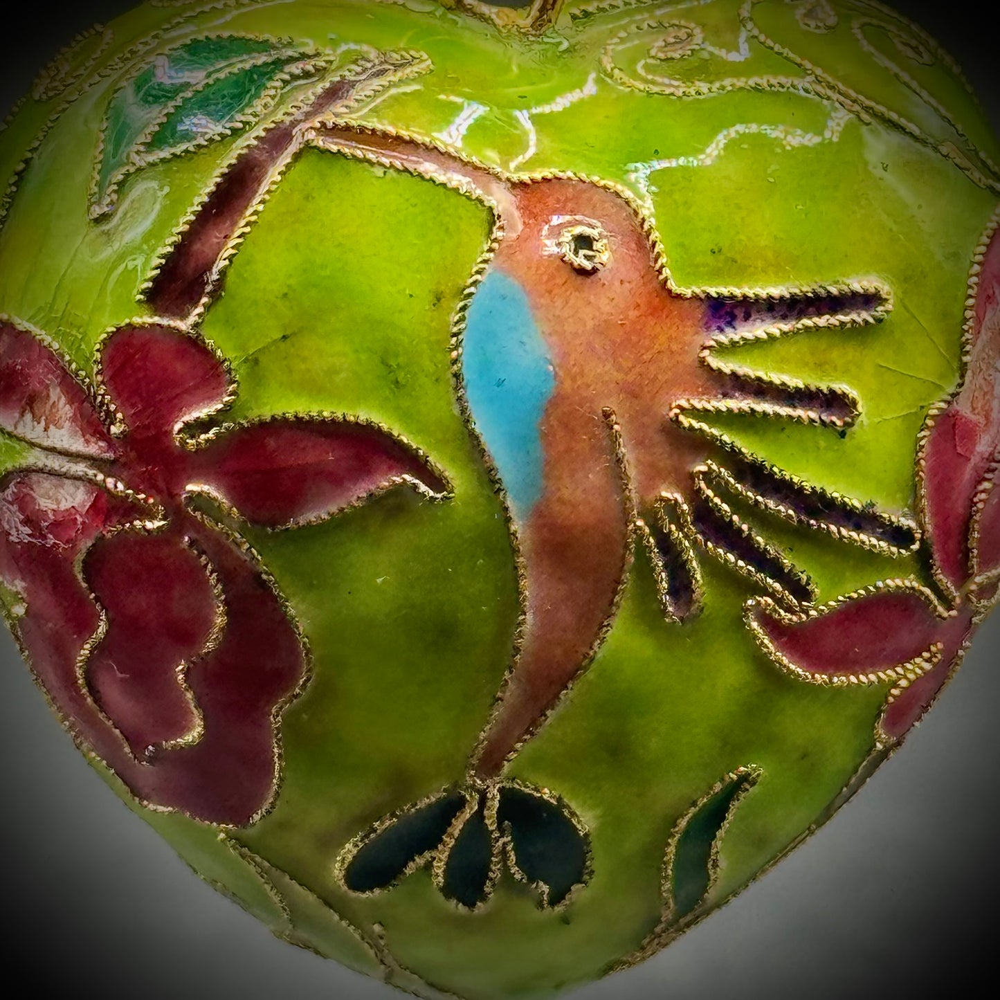 Hummingbird Motif Cloisonné Heart Hanging Decor