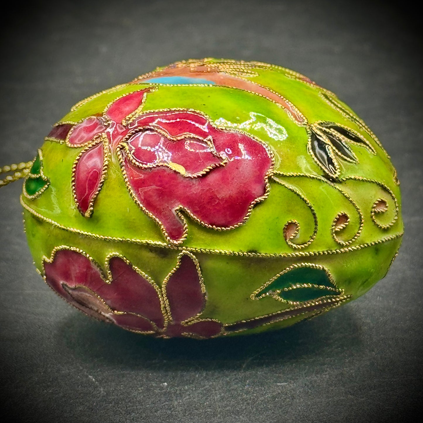Hummingbird Motif Cloisonné Heart Hanging Decor