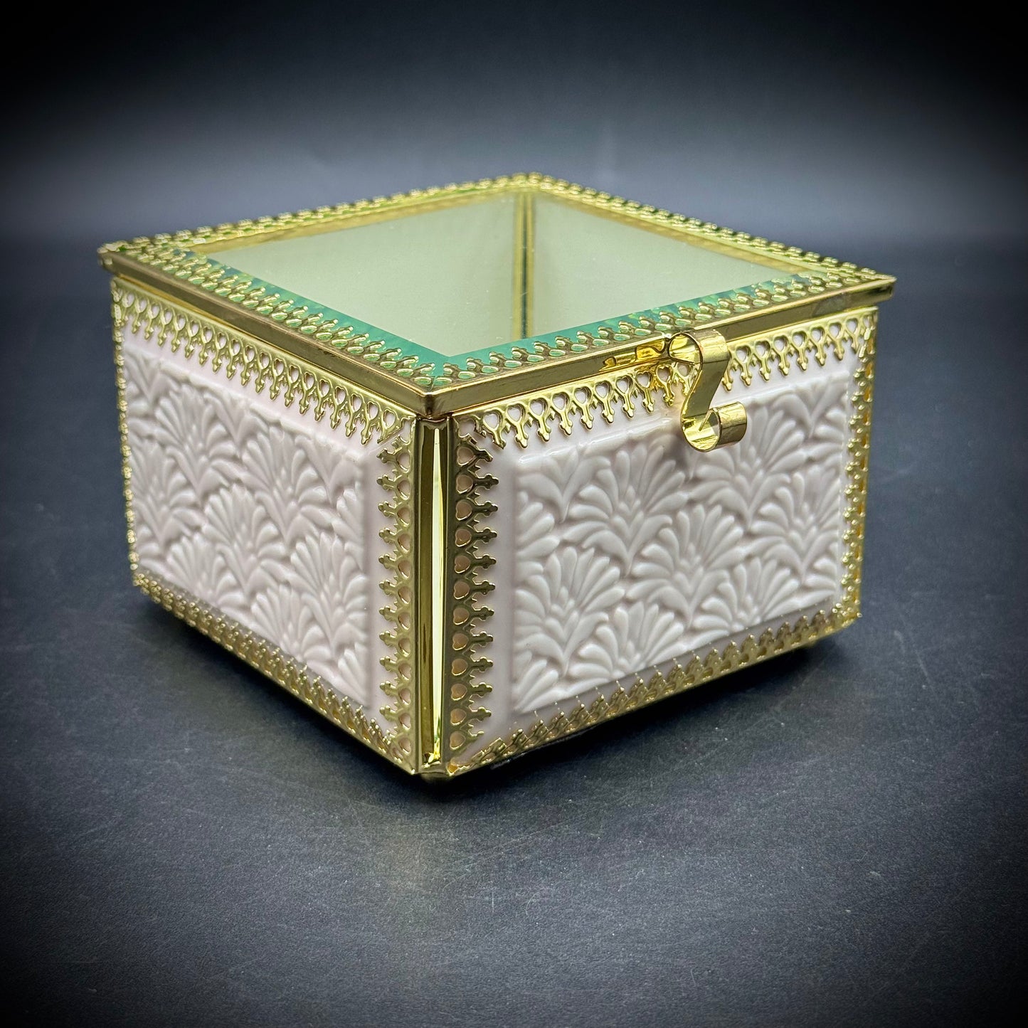 Shabby Chic Glass & Porcelain Box
