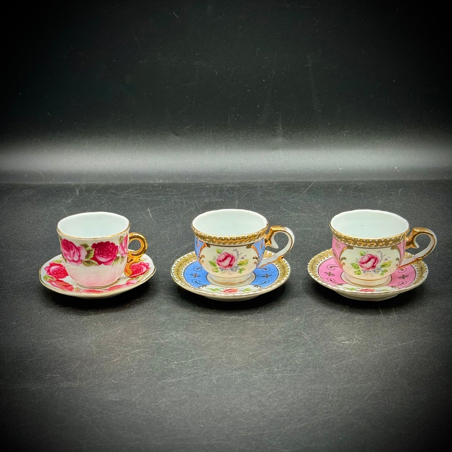 Set of 3 Victoria's Garden Tea Cups & Saucers