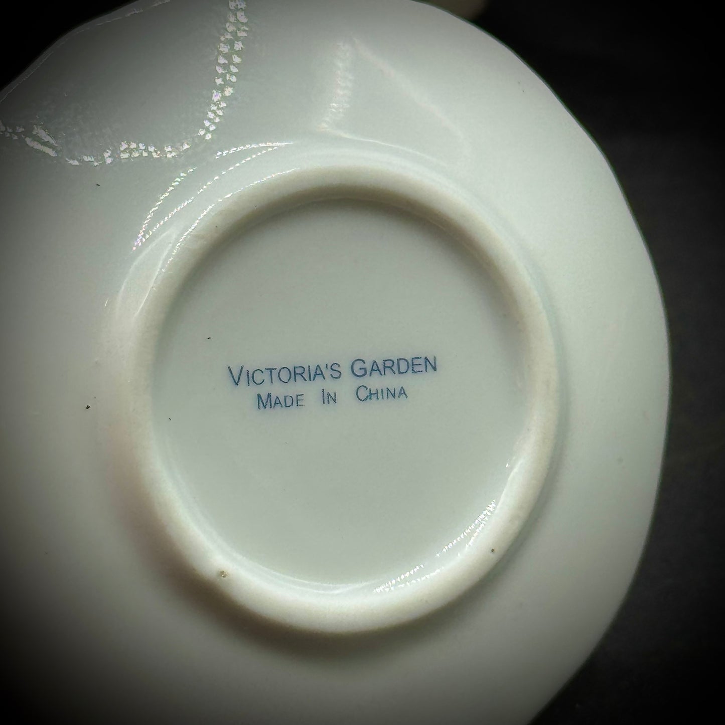Set of 3 Victoria's Garden Tea Cups & Saucers