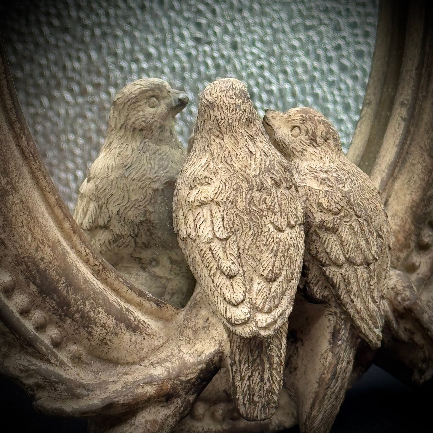 Adorable Standing Mirror with Bird Reflection Motif