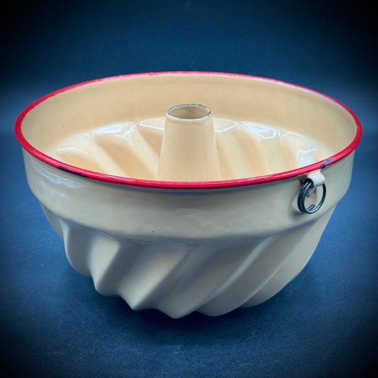 Vintage Red Enamel Bundt Pan/Jello Mold w/Ring for Hanging
